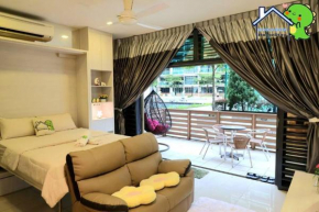Palazio comfy studio pool access from patio by Gdragon Homestay